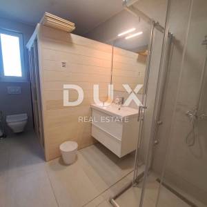 ZADAR, PRIVLAKA - Vaša vila iz snova: pogled na more, jacuzzi na krovu i samo 100 m do plaže ! R5