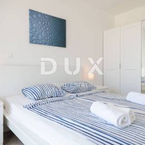 ZADAR, PRIVLAKA - Vaša vila iz snova: pogled na more, jacuzzi na krovu i samo 100 m do plaže ! R4