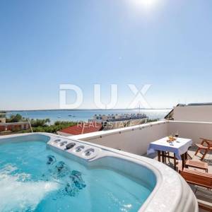 ZADAR, PRIVLAKA - Vaša vila iz snova: pogled na more, jacuzzi na krovu i samo 100 m do plaže ! R4