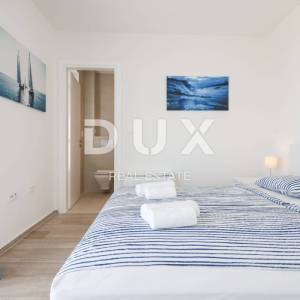 ZADAR, PRIVLAKA - Vaša vila iz snova: pogled na more, jacuzzi na krovu i samo 100 m do plaže ! R4