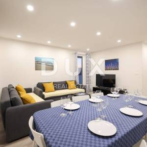ZADAR, PRIVLAKA - Vaša vila iz snova: pogled na more, jacuzzi na krovu i samo 100 m do plaže ! R3