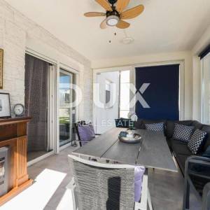 ZADAR, PRIVLAKA - Vila s bazenom 200 metara od mora