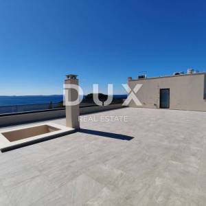 ZADAR, PRIVLAKA - Vrhunski penthouse 70 metara od mora s privatnim putem do plaže! S9