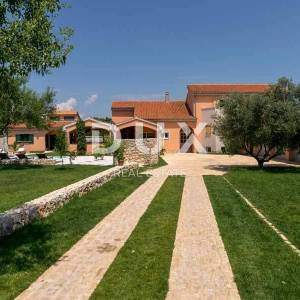 ZADAR, PRKOS - predivna vila na osami