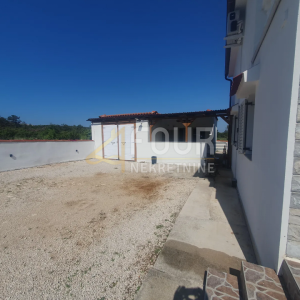 Zadar, Ražanac, apartmanska kuća 500m od mora