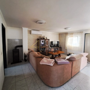 Zadar, Ražanac, apartmanska kuća 500m od mora