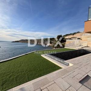 ZADAR, RTINA - Impresivna luksuzna vila pokraj mora