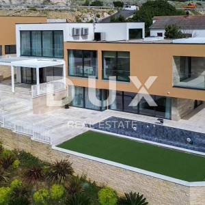 ZADAR, RTINA - Impresivna luksuzna vila pokraj mora