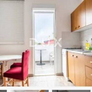 ZADAR, SABUNIKE - Kuća sa 6 apartmana - Prilika za investiciju!