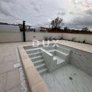 ZADAR, SABUNIKE - Luksuzna vila s bazenom i pogledom na more