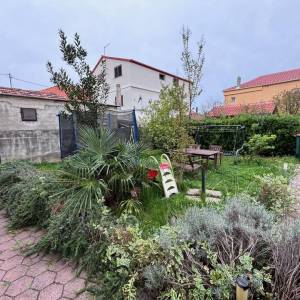 ZADAR, SMILJEVAC - Prostrana renovirana kuća s garažom