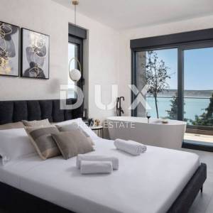 ZADAR, STARIGRAD - Luksuzna vila 100 m od mora