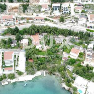 ZADAR, STARIGRAD - Luksuzna vila 100 m od mora