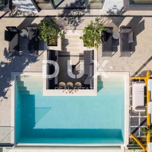 ZADAR, STARIGRAD - Luksuzna vila 100 m od mora