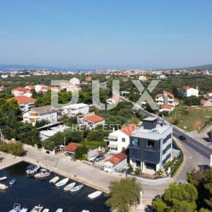 ZADAR, SUKOŠAN, 2s+db stan penthouse u vrhunskoj novogradnji s pogledom na more