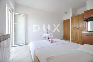 ZADAR, SUKOŠAN - apartmanska kuća uz more
