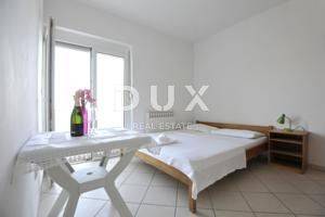 ZADAR, SUKOŠAN - apartmanska kuća uz more