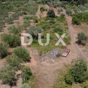 ZADAR, SUKOŠAN – Građevinsko zemljište 300 m od mora, 1128m²