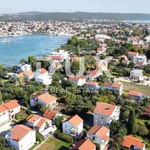 ZADAR, SUKOŠAN - Građevinsko zemljište s investicijskim potencijalom