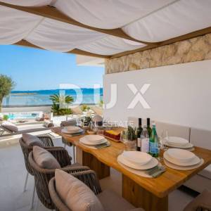 ZADAR, SUKOŠAN - Luksuzna vila prvi red do mora! B