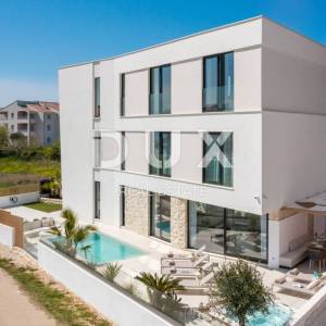 ZADAR, SUKOŠAN - Luksuzna vila prvi red do mora! B