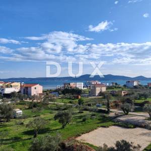 ZADAR, SUKOŠAN - Prekrasna novogradnja 200 metara od plaže s pogledom na more! B S1