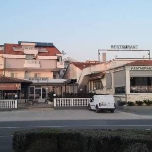 ZADAR, SUKOŠAN - restoran sa sobama
