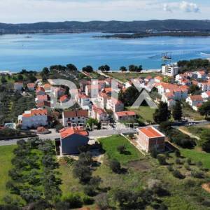 ZADAR, SV. FILIP I JAKOV - Građevinsko zemljište s pogledom na more