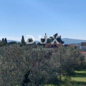ZADAR, SVETI FILIP I JAKOV Građevinsko zemljište 150 metara od mora!