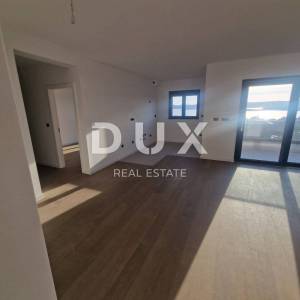 ZADAR, SV.FILIP I JAKOV - penthouse sa garažom i liftom