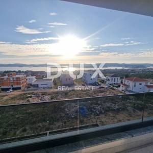 ZADAR, SV.FILIP I JAKOV - penthouse sa garažom i liftom