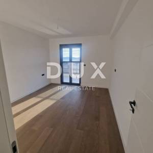 ZADAR, SV.FILIP I JAKOV - penthouse sa garažom i liftom