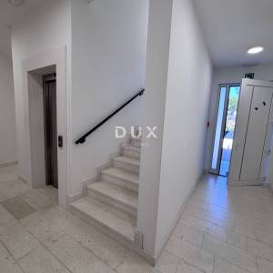 ZADAR, VIDIKOVAC - Luksuzni penthouse za dugoročni najam