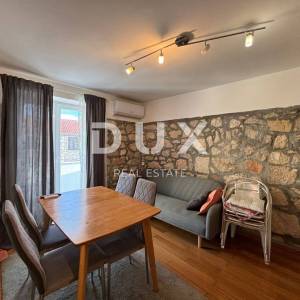 ZADAR, VINJERAC- Kamena kuća sa tri apartmana! Blizina mora!