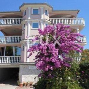 ZADAR, VIR - apartmanska kuća u blizini mora