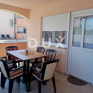 ZADAR, VIR - Dvije apartmanske vile u blizini mora