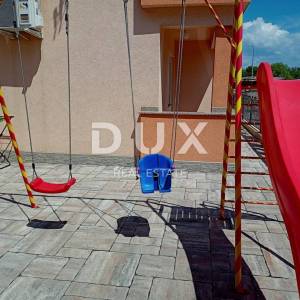 ZADAR, VIR - Dvije apartmanske vile u blizini mora