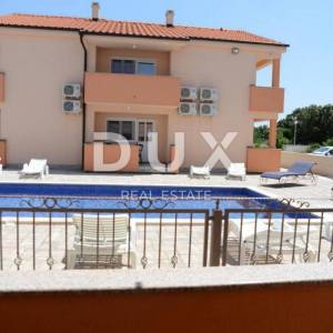 ZADAR, VIR - Dvije apartmanske vile u blizini mora