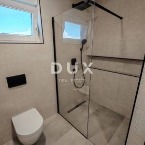 ZADAR, VIR - Komforan penthouse s pogledom na more 180 metara od plaže Jadro! BS3