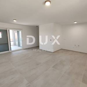 ZADAR, VIR - Komforan penthouse s pogledom na more 180 metara od plaže Jadro! BS3