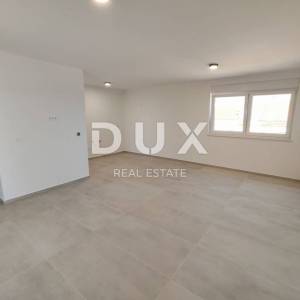 ZADAR, VIR - Komforan penthouse s pogledom na more 180 metara od plaže Jadro! BS3