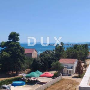 ZADAR, VIR - Komforan penthouse s pogledom na more 180 metara od plaže Jadro! BS3