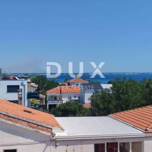 ZADAR, VIR - Komforan penthouse s pogledom na more 180 metara od plaže Jadro! BS3