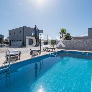 ZADAR, VIR - Kompleks modernih vila i teretanom