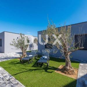 ZADAR, VIR - Kompleks modernih vila i teretanom