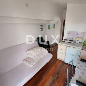 ZADAR, VIR - Kuća s čak 5 apartmana! 3 minute hoda udaljena od dviju plaža!