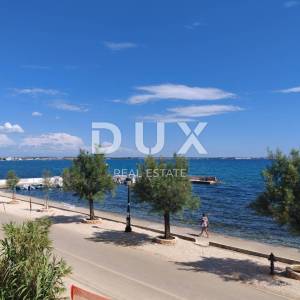 ZADAR, VIR - Luksuzan stan s vrhunskim pogledom prvi red do mora! AS3