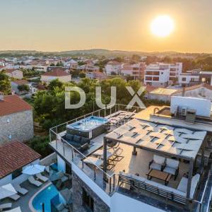 ZADAR, VIR - Luksuzna vila s nevjerojatnim pogledom na more 150 metara od plaže!