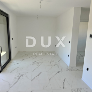 ZADAR, VIR - Novogradnja! Moderan penthouse samo 130 metara od plaže s fantastičnim pogledom na more! 1-S4