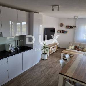 ZADAR, VIR - Prostrana kuća s 5 apartmana 